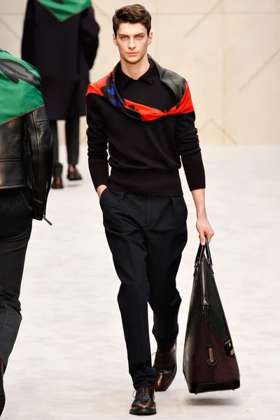 Look 22